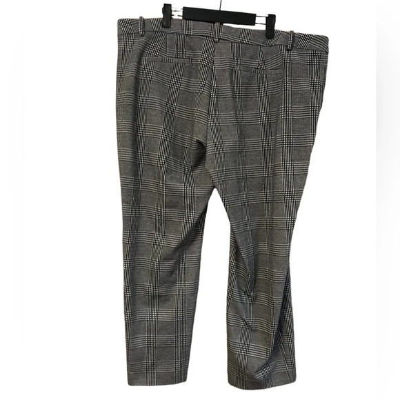 LORD & TAYLOR HOUNDSTOOTH TROUSERS - Picture 2 of 4